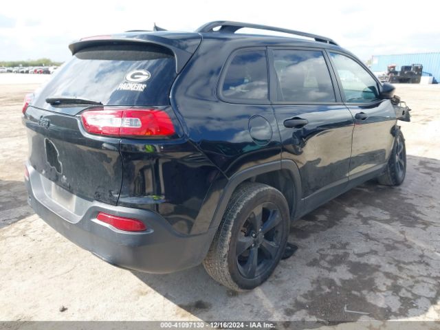 1C4PJLAB4HW577149 Jeep Cherokee Altitude Fwd