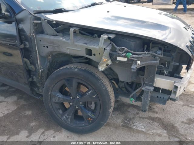 1C4PJLAB4HW577149 Jeep Cherokee Altitude Fwd