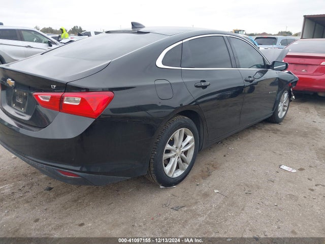 Chevrolet MALIBU LT 2018 1G1ZD5ST6JF252326 Image 4
