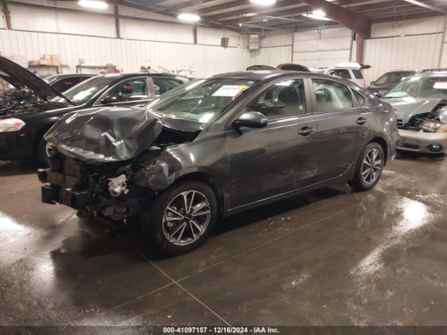 3KPF24AD2PE607225 KIA Forte Lxs