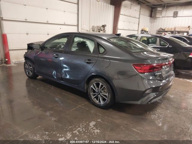 3KPF24AD2PE607225 KIA Forte Lxs