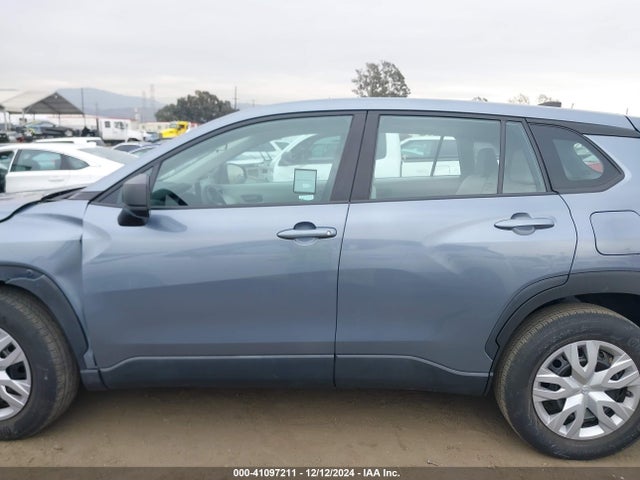 Toyota Corolla Cross L 2022 7MUAAAAG7NV014930 Image 14