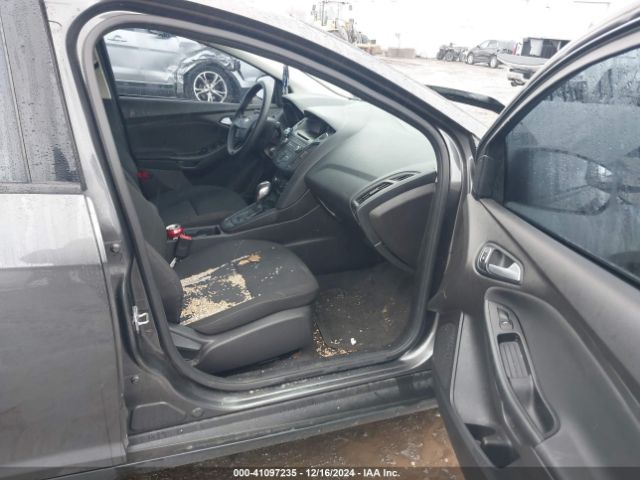 1FADP3F23GL239919 Ford FOCUS SE
