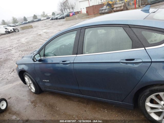 3FA6P0LU9KR107626 Ford Fusion Hybrid Se