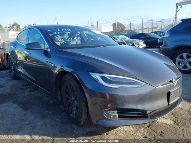 2018 TESLA MODEL S 5YJSA1E24JF291613 Photo 0