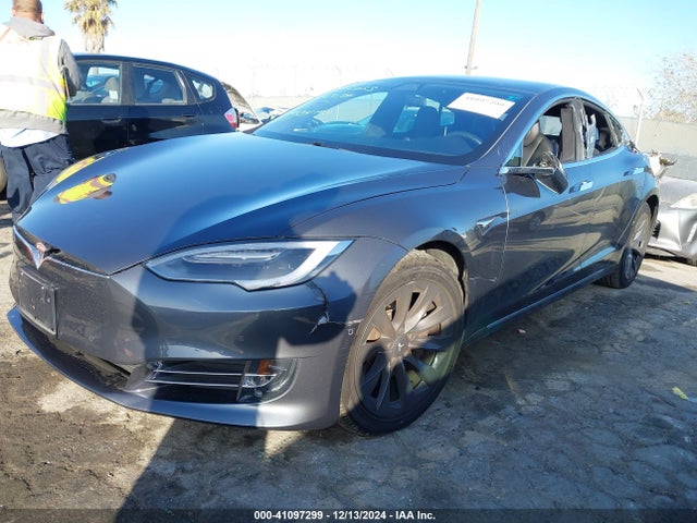 2018 TESLA MODEL S 5YJSA1E24JF291613 Photo 1