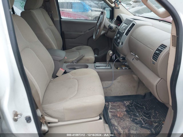1N6AD0ER8GN903359 Nissan Frontier Sv