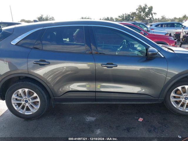 1FMCU0G6XLUB23969 Ford ESCAPE SE