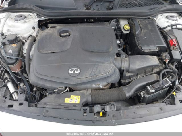 SJKCH5CR8JA048030 Infiniti Qx30 Premium
