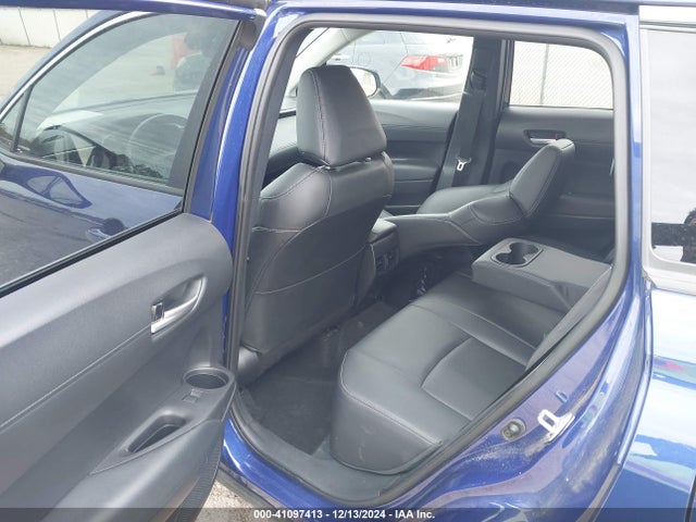 Toyota Corolla Cross Xle 2024 7MUEAABG0RV081357 Image 8