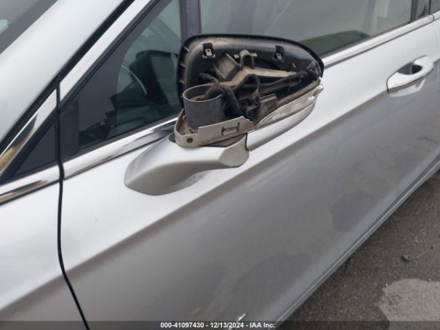 3FA6P0RU2JR260967 Ford Fusion Hybrid Titanium