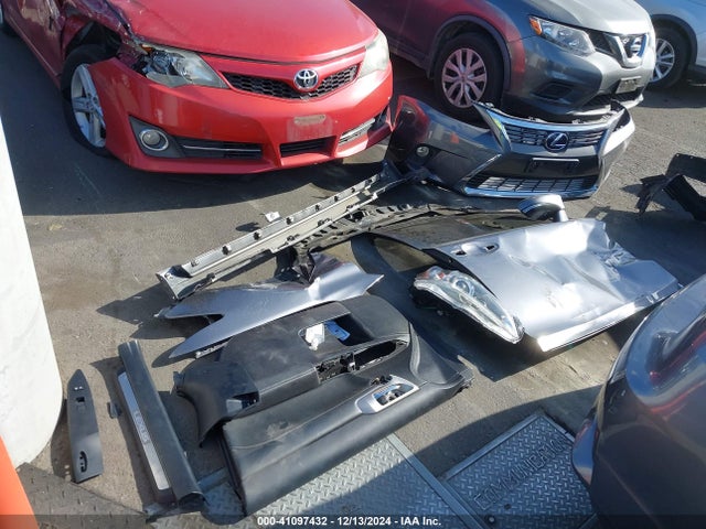 Lexus CT 200H 2017 JTHKD5BH8H2289592 Image 12