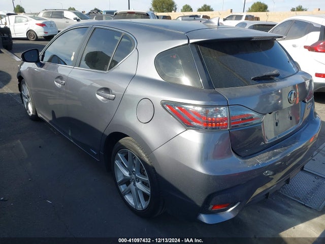 Lexus CT 200H 2017 JTHKD5BH8H2289592 Image 3