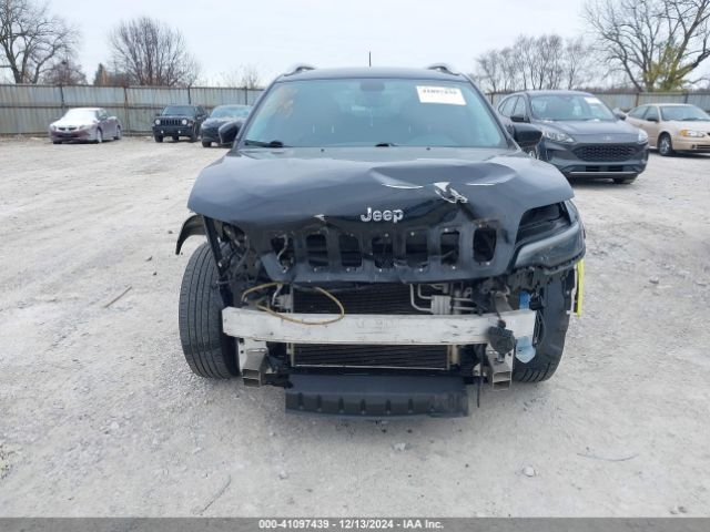 1C4PJMLB3KD139843 Jeep Cherokee Latitude Plus 4x4