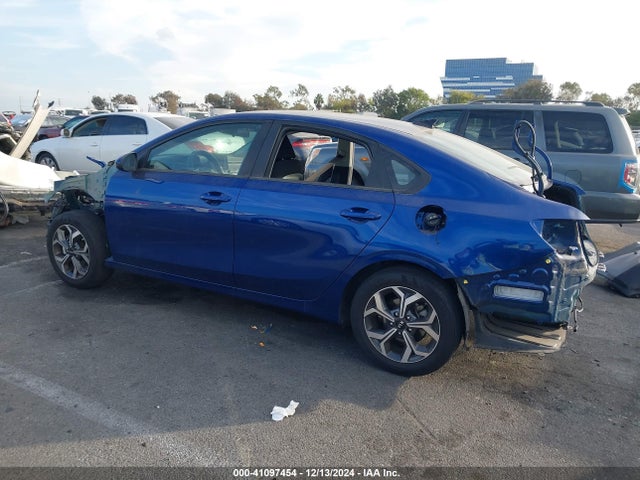 3KPF24AD9KE109757 KIA Forte Lxs
