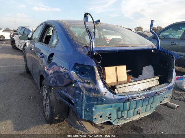 3KPF24AD9KE109757 KIA Forte Lxs