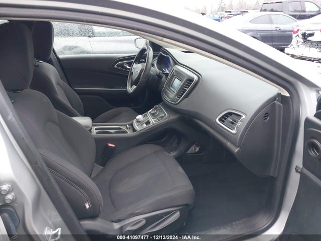 Chrysler 200 Limited 2015 1C3CCCAB5FN612815 Image 5