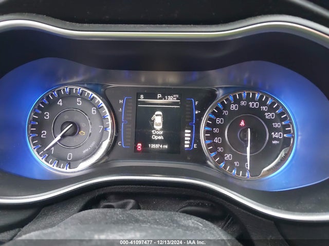 Chrysler 200 Limited 2015 1C3CCCAB5FN612815 Image 7