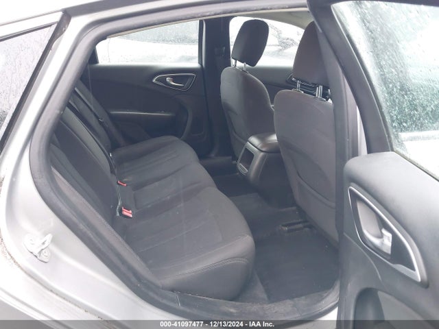 Chrysler 200 Limited 2015 1C3CCCAB5FN612815 Image 8