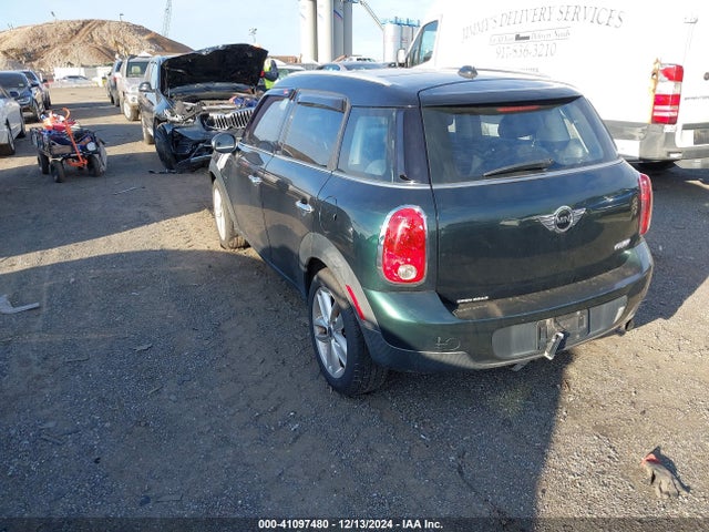 2011 MINI COOPER COUNTRYMAN WMWZB3C55BWM00367 Photo 2