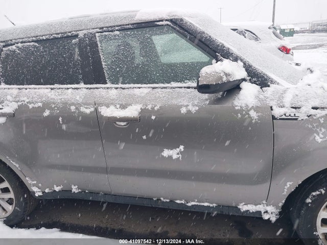 KIA SOUL + 2019 KNDJP3A59K7650516 Image 13