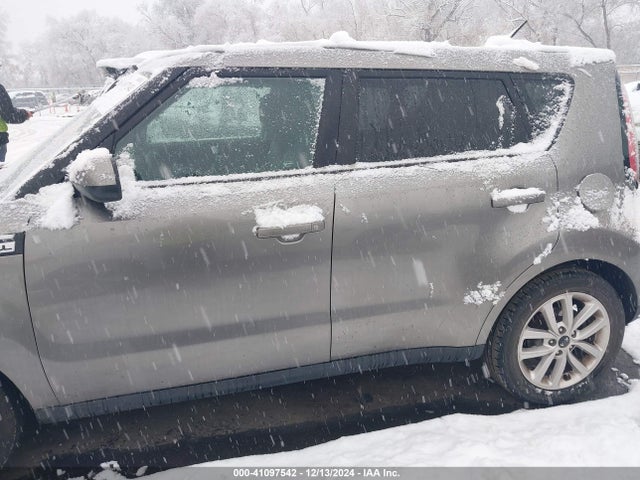 KIA SOUL + 2019 KNDJP3A59K7650516 Image 14
