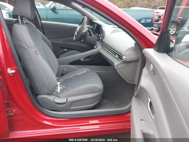 Hyundai ELANTRA SEL 2023 5NPLM4AG3PH104306 Image 5