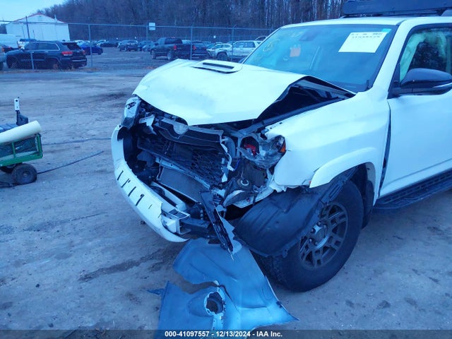 JTEBU5JR8L5808865 Toyota 4runner Venture Special Edition