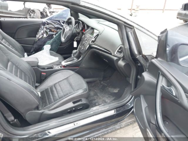 W04WT3N57GG092677 Buick Cascada Premium