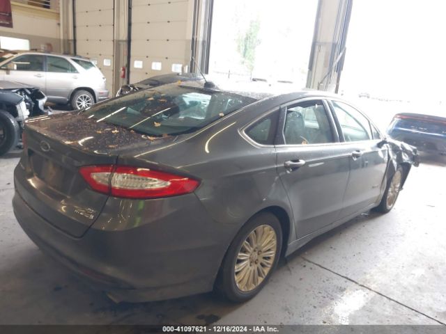 3FA6P0LU8FR170173 Ford Fusion Hybrid Se