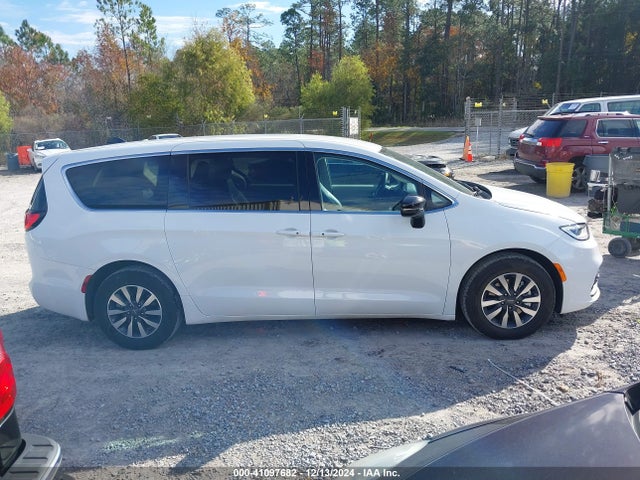 Chrysler Pacifica Hybrid Select 2024 2C4RC1S77RR114854 Image 13