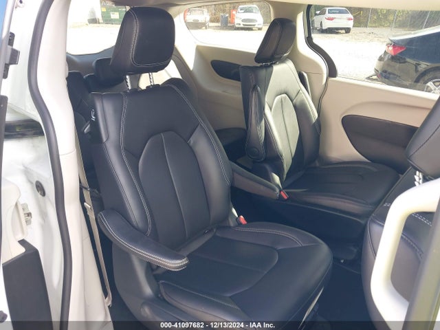 Chrysler Pacifica Hybrid Select 2024 2C4RC1S77RR114854 Image 8