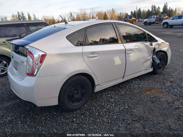 Toyota Prius Two 2014 JTDKN3DU6E0393602 Image 4