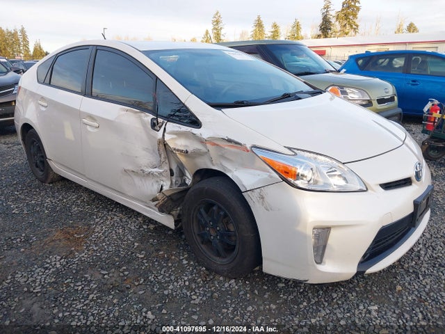Toyota Prius Two 2014 JTDKN3DU6E0393602 Image 6