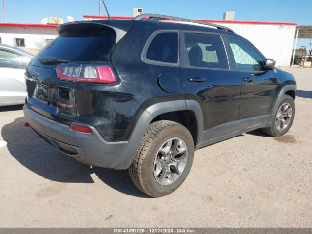 1C4PJMBXXKD258972 Jeep Cherokee Trailhawk 4x4