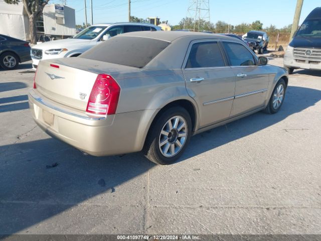 2008 CHRYSLER 300C 2C3KA63H38H158001 Photo 3