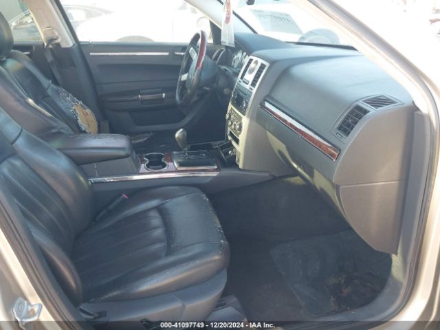 2008 CHRYSLER 300C 2C3KA63H38H158001 Photo 4