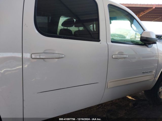 1GKS2HE70ER162581 GMC Yukon Xl 1500 Sle
