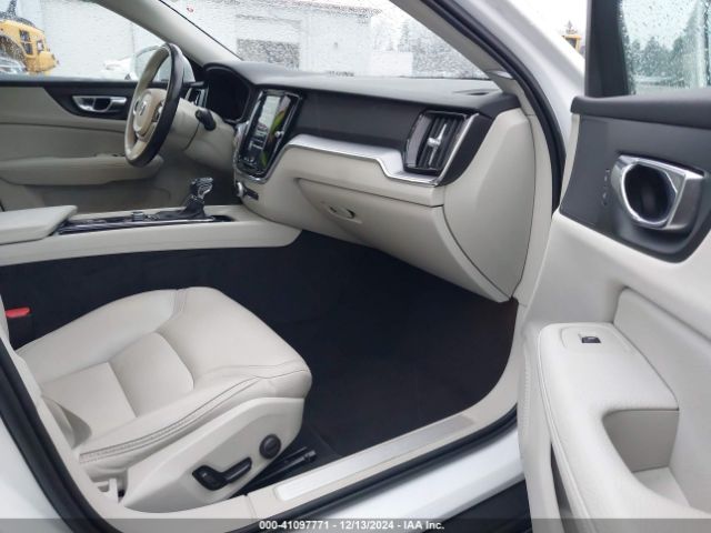 YV4102WK3L1044448 Volvo V60 Cross Country T5