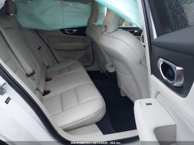YV4102WK3L1044448 Volvo V60 Cross Country T5