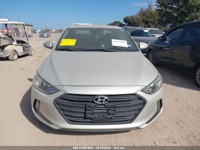5NPD84LF7JH288184 Hyundai Elantra Limited