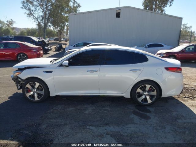 5XXGW4L28HG152457 KIA Optima Sx Turbo