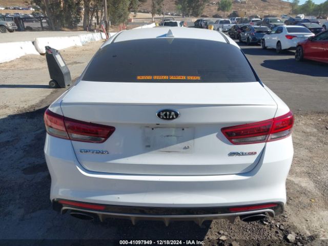 5XXGW4L28HG152457 KIA Optima Sx Turbo