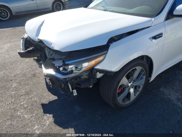 5XXGW4L28HG152457 KIA Optima Sx Turbo