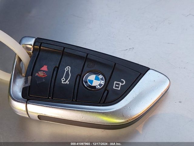5UXTR7C5XKLR50255 BMW X3 Sdrive30i