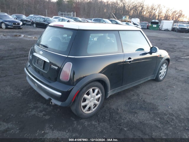 2004 MINI COOPER WMWRC33414TC51418 Photo 3