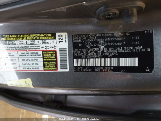 5TDYZ3DC6HS801037 Toyota Sienna Xle 8 Passenger