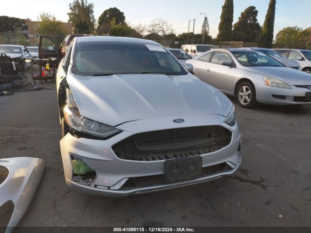 3FA6P0HDXKR134701 Ford FUSION SE