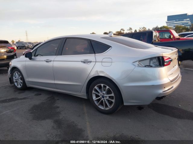 3FA6P0HDXKR134701 Ford FUSION SE