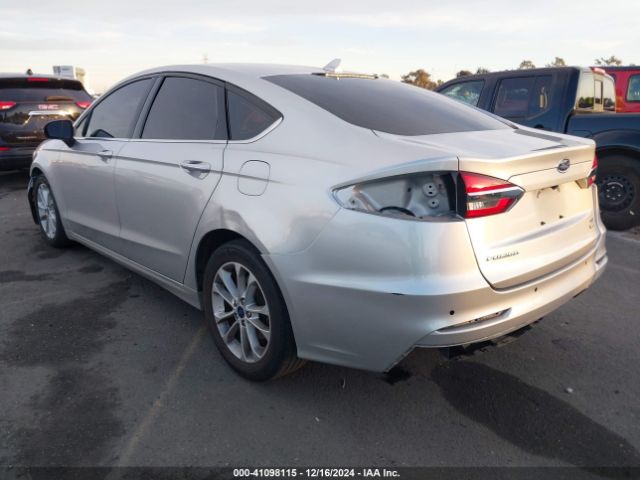 3FA6P0HDXKR134701 Ford FUSION SE